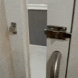 Sistema de cerradura de baño