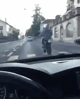 Es solo un motociclista normal