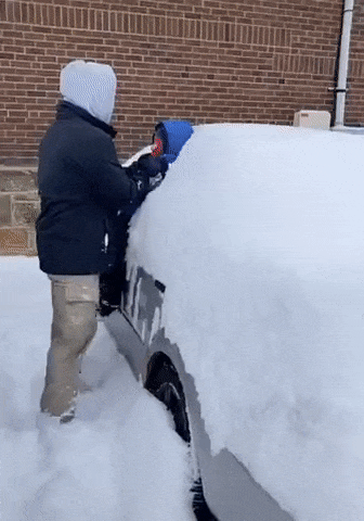 How to quickly get rid of snow on your car