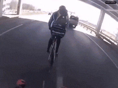 Ride the bicycle on interstate, what could go wrong?